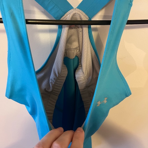 Under Armour Racerback Tank w/ Bra - Picture 5 of 7